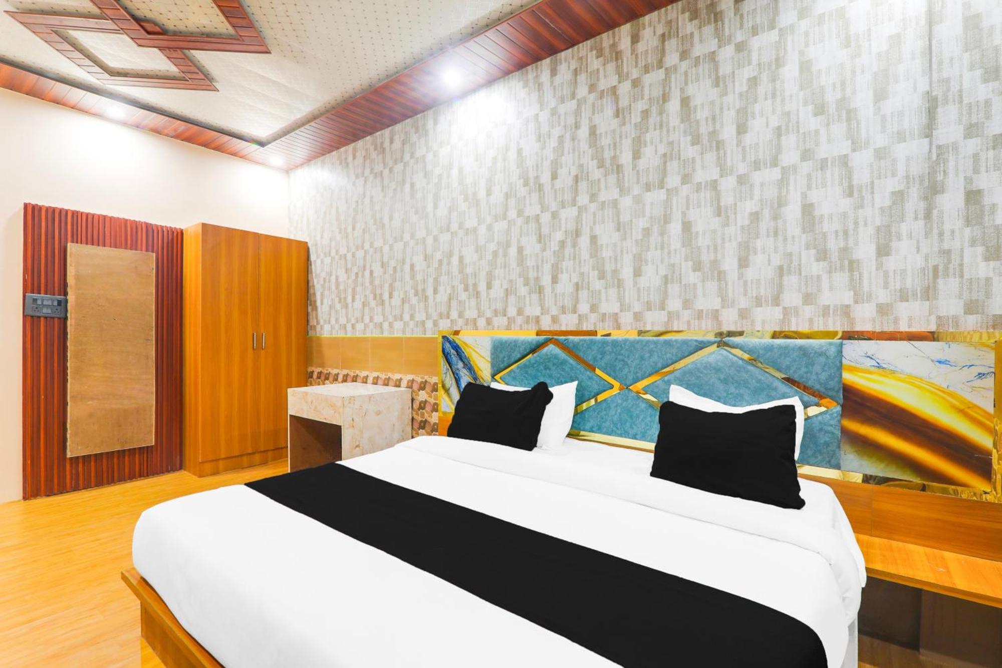 Hotel O V. K Palace Inn Lucknow Exterior foto